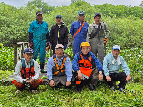 コウホネ群生地への道のりの草刈り