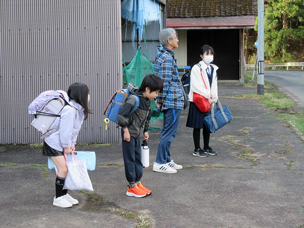 あいさつ運動の立哨活動